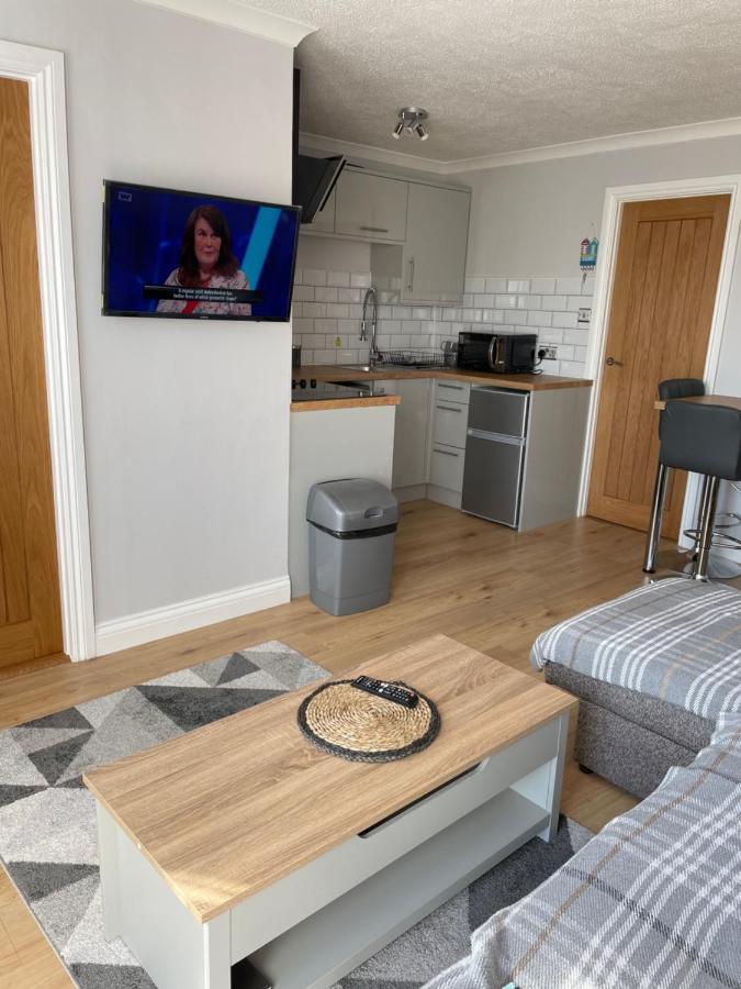 Apartment 265 Belle Aire, Modern